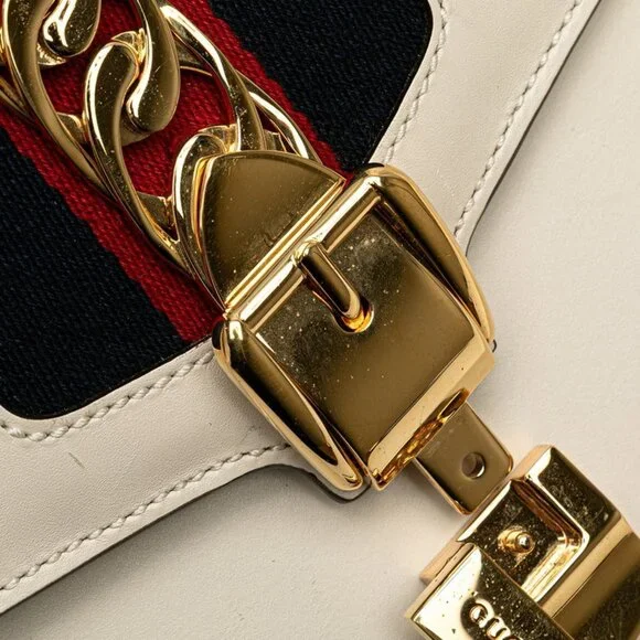 GUCCI Authentic White Leather Sylvie Shoulder Bag - Picture 5 of 10